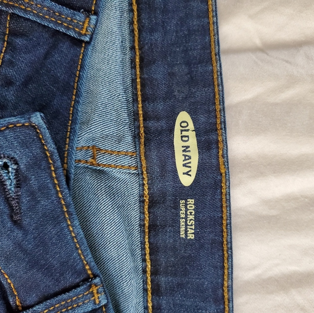 Old navy rockstar skinny size 8